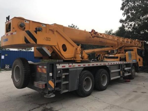 建华区吊车租赁公司_吊车出租工厂机器设备移位步骤